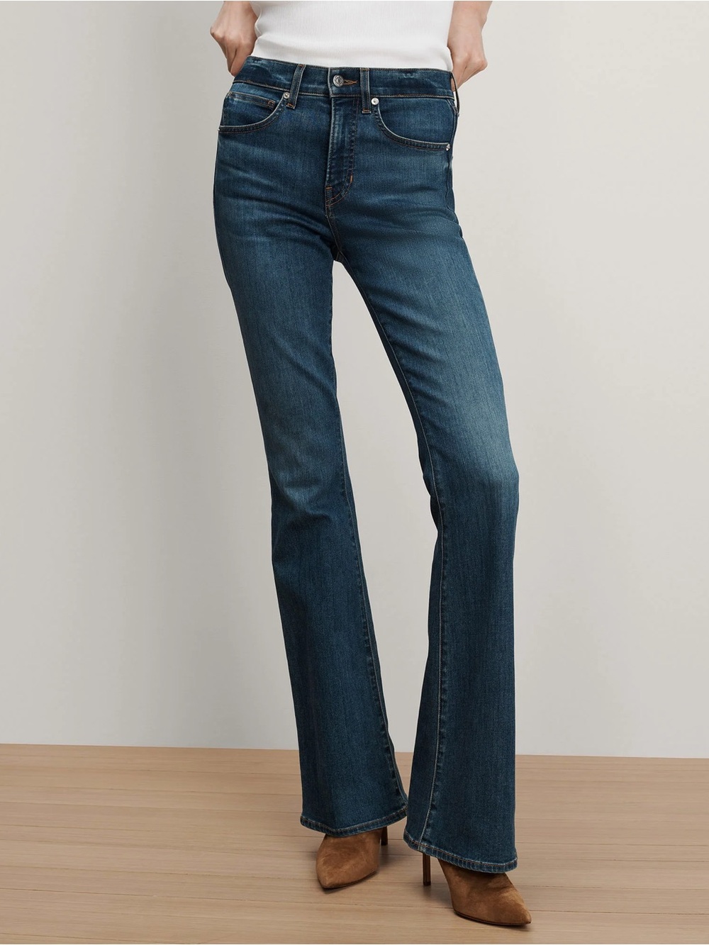 Veronica Beard Beverly Skinny-Flare Jean Size 26 Inseam 30”